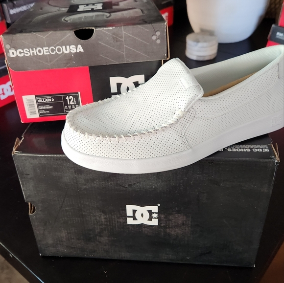 Men's Villain Slip-On Shoes - Picture 6 of 7